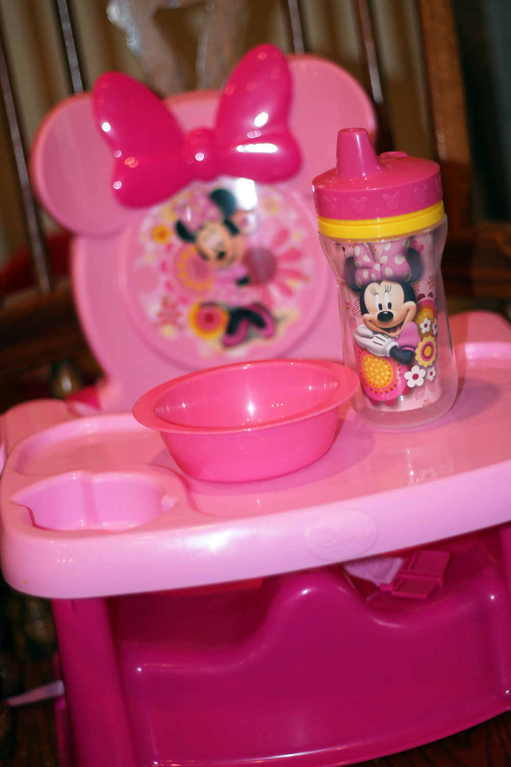 The First Years Minnie Mouse Feeding Seat Review Bottles And Banter