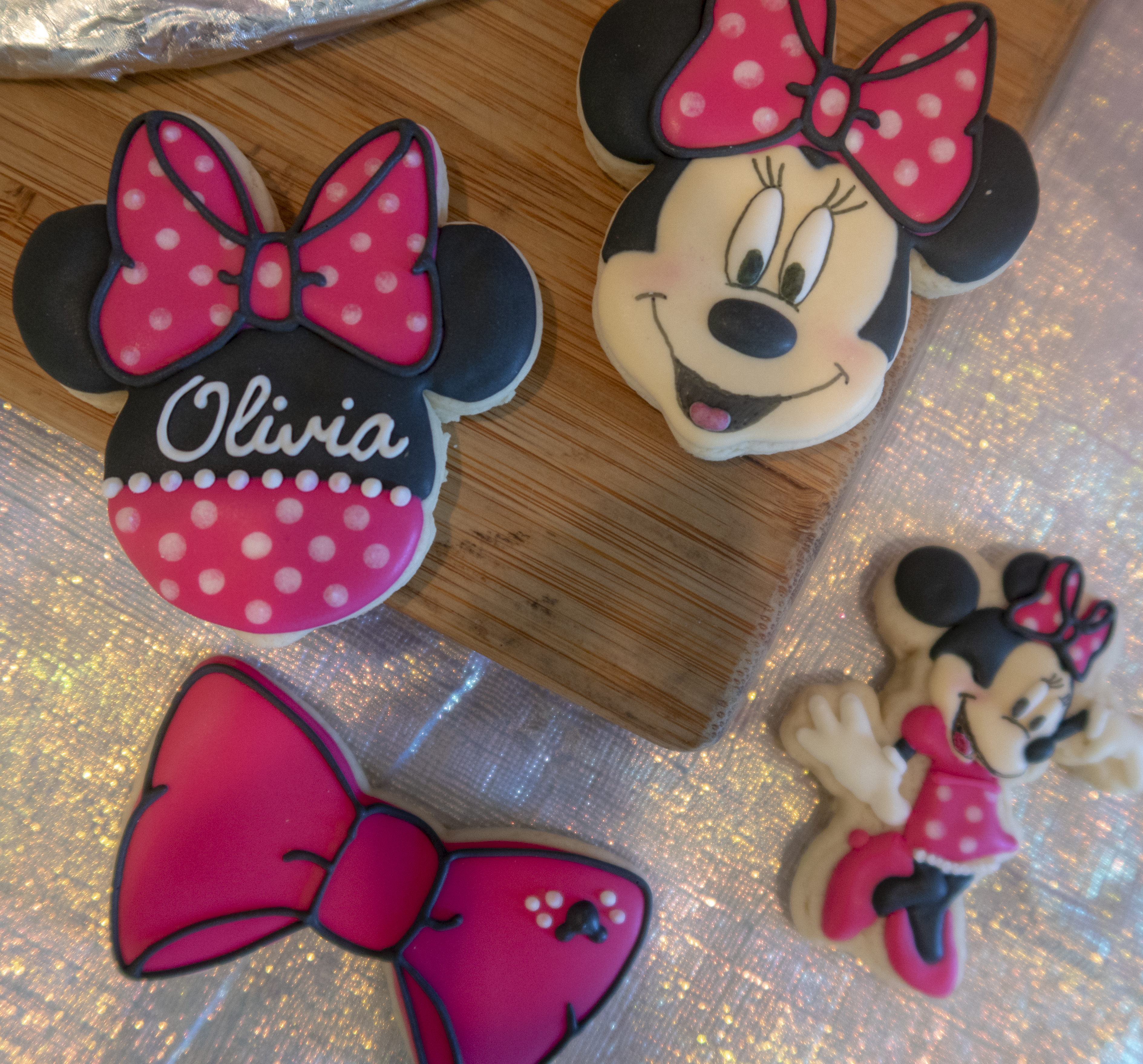Minnie Mouse Cookies for 2 Year Old Birthday Party Favors