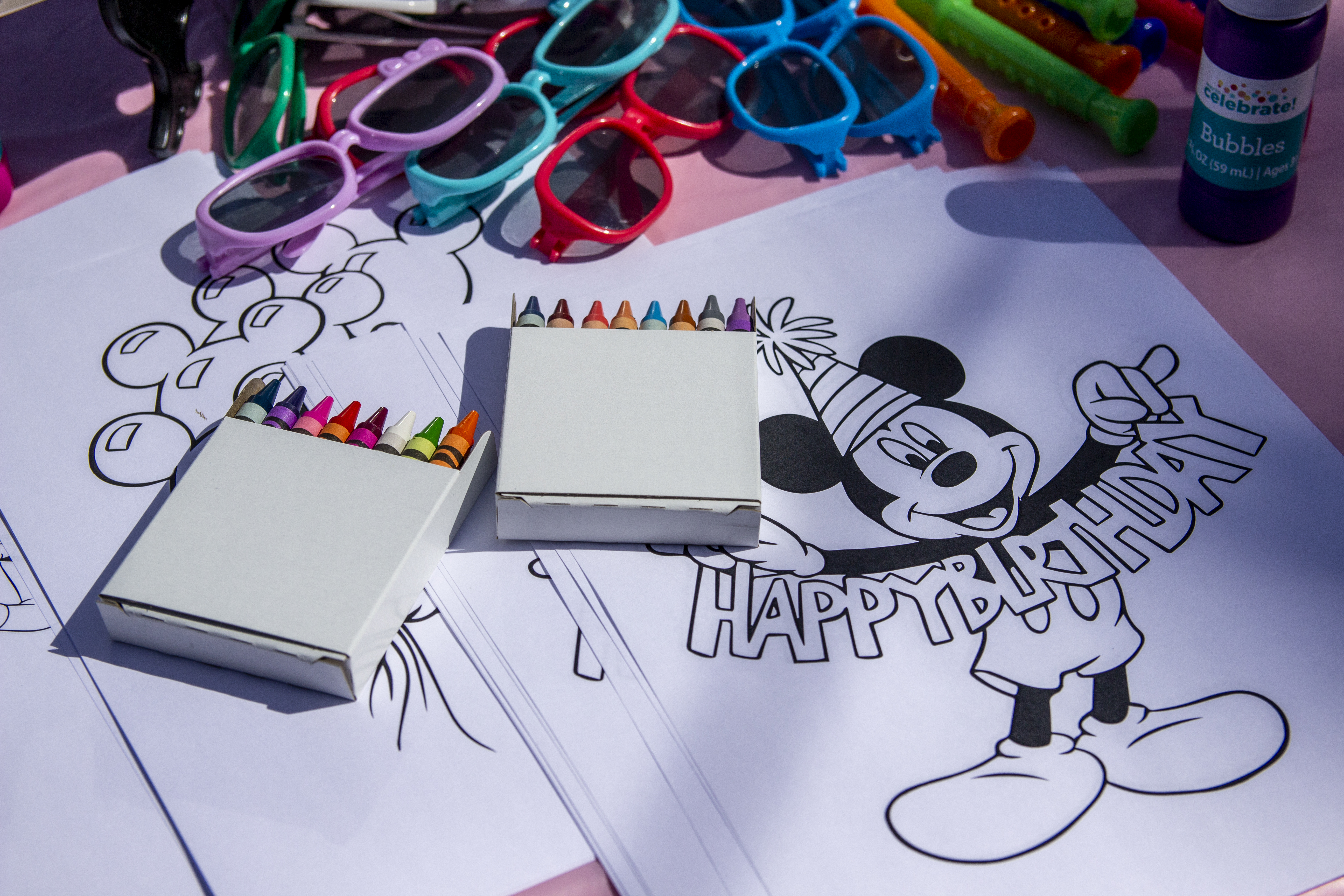 Minnie and Mickey coloring page for a 2 Year Old minnie mouse birthday party