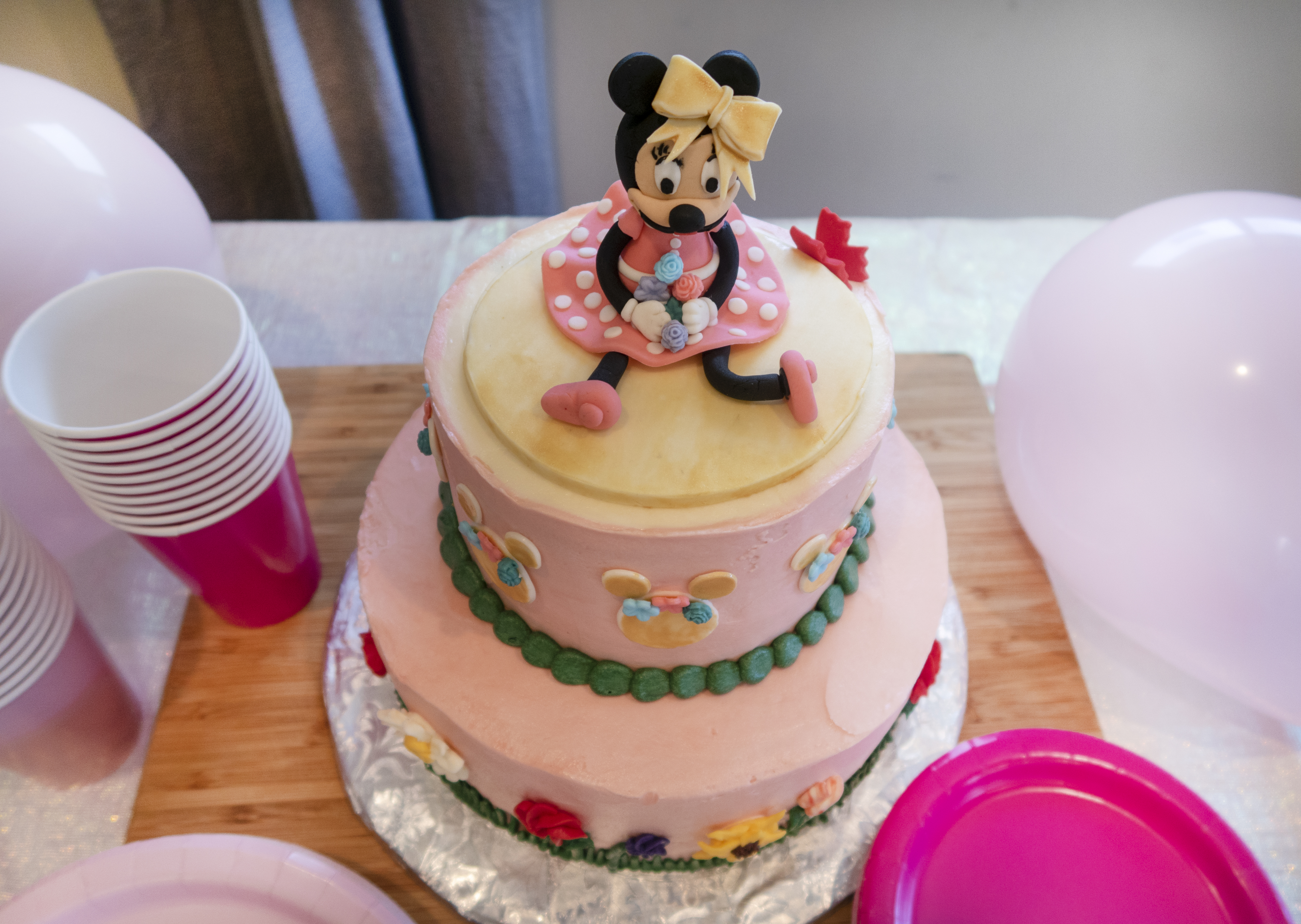 Minnie Mouse Birthday Cake for 2 year old disney birthday party