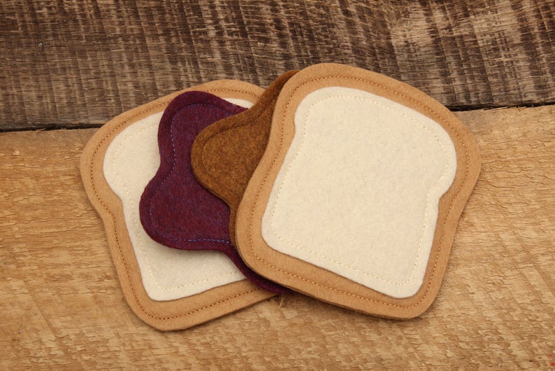 Felt peanut butter and jelly sandwich for toddler pretend play