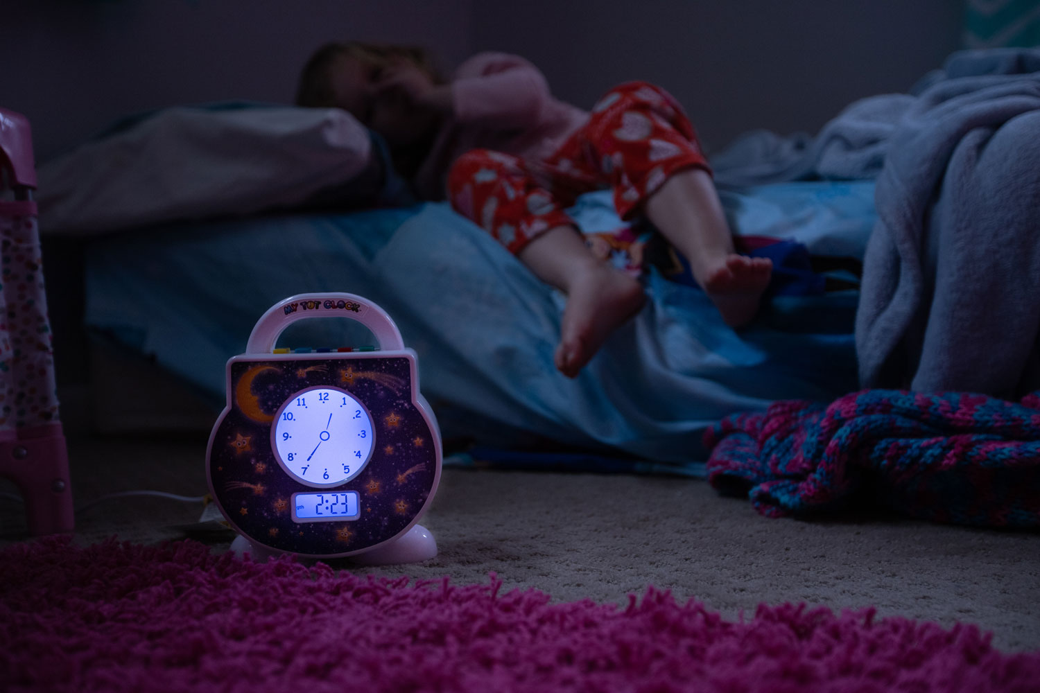 Sleep Training Clock Keeping Your Toddler in Bed Bottles + Banter