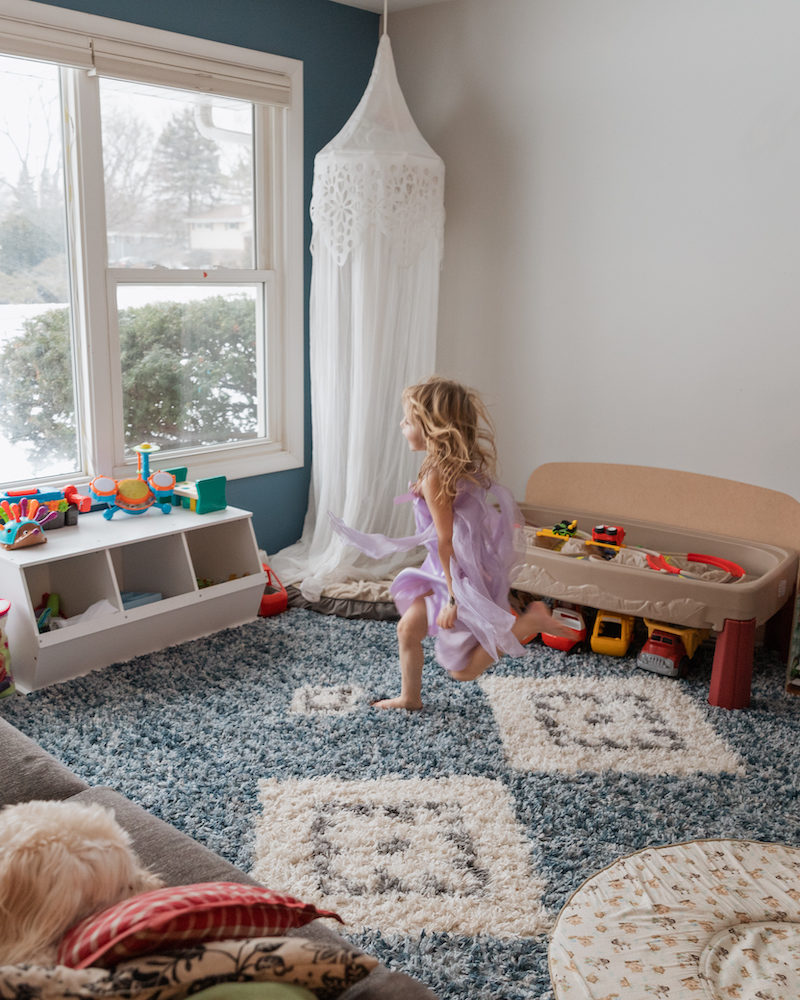 How to Organize a Playroom as a Non-Organized Person