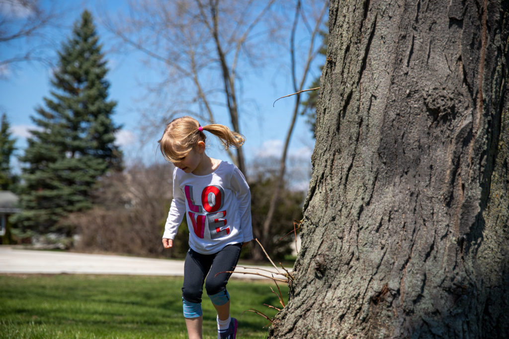 benefits of outdoor play 4-year-old hopping